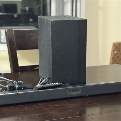 Samsung Soundbar (37.5"L) and Woofer w/ Remote