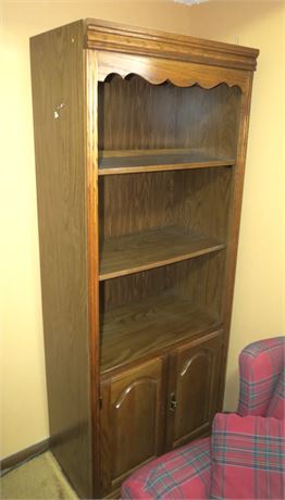Broyhill Bookshelf / Cabinet