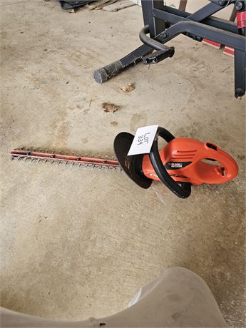 Black & Decker Electric Hedge Hog Trimmer