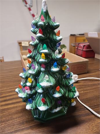 Holland Mold Ceramic Tree