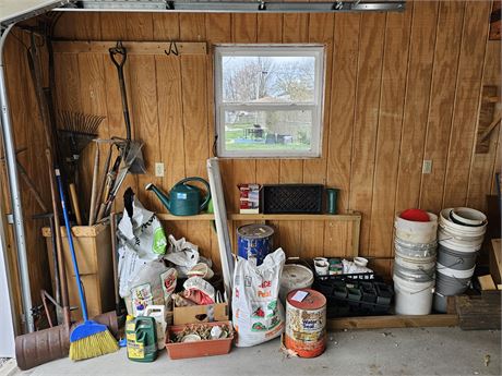 Garden & Yard Tool Cleanout:Rakes/Shovels/Post Digger & Much More