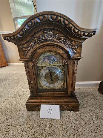 Howard Miller Wood Mantle Clock With Key Two Jewels Model:1050-020