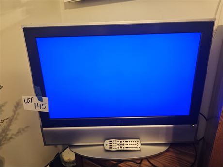 Vizio LCD 32” HDTV