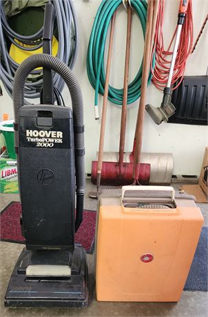 Hoover Vaccum Lot