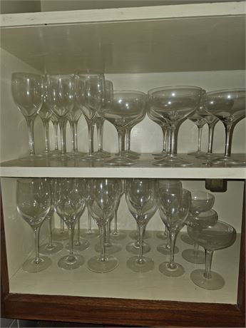 Kitchen Cupboard Cleanout : Different Size Wine Glasses