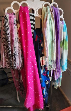 Beautiful Assorted Color & Style Scarves Lot 3