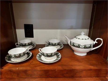 Teavana China Tea Set 4 placements