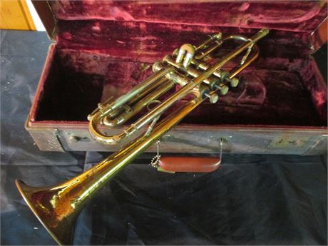 Vintage Olds Ambassador Brass Trumpet w/ Case