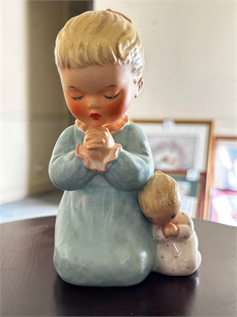 Goebel Figurine- Girl Praying