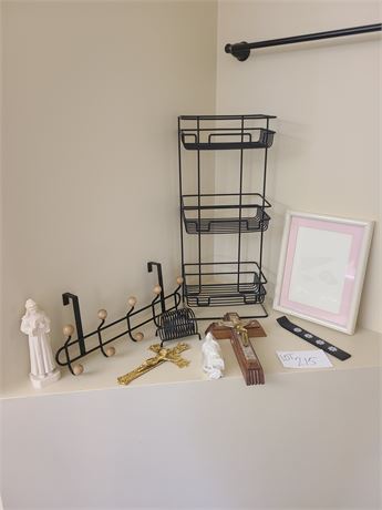 Home Decor:Wire Metal Shelf / Crosses / Rack & More