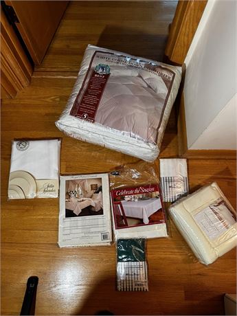 New Unopened Vintage Linens