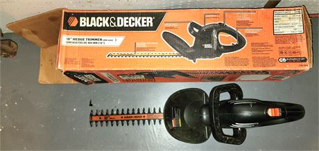 Black & Decker 16" Hedge Trimmer