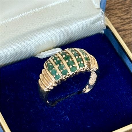 10k Gold Emerald Rounded Band Ring - Size 9 - 4.72g