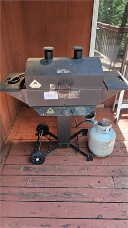 The Holland Propane Grill W/Tank