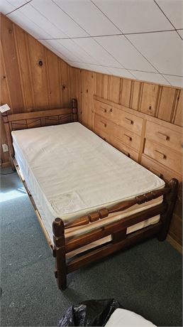 Vintage Wood Single Bed