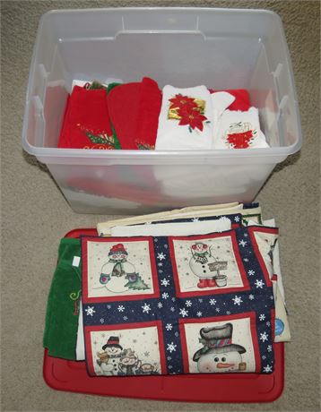 Tote Of Christmas Towels, Placemats, Etc