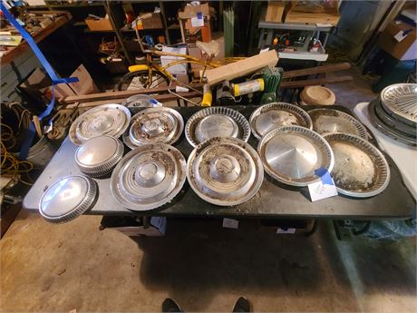 Huge Lot of Mixed Hub Caps - 10"-15" Hubs Ford / Chevy & More