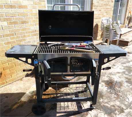Dyna Glow Charcoal Grill