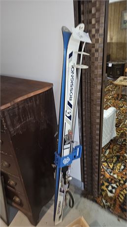 Vintage 80's Rossignol Storm Snow Skis