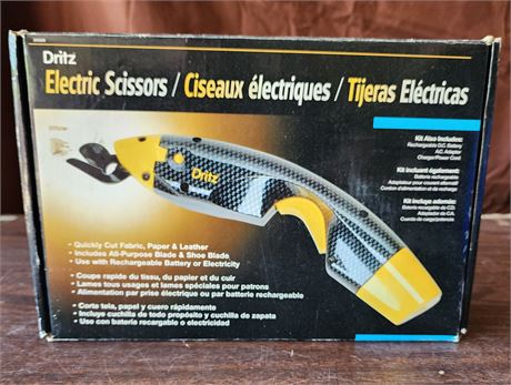 *NIB* Dritz Electric Scissors