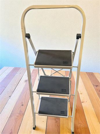 Ollieroo 3 Tier Folding Step Ladder