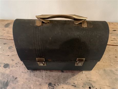 The American Thermos Co Black Metal Dome-Top Lunch Box W/Metal Handle & Thermos