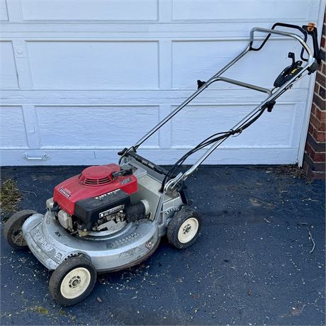 Honda HR214 Lawn Mower w/ Bag