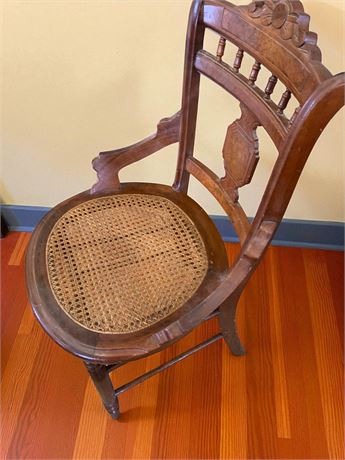 Antique Wood Victorian-Style Cane Seat Kitchen/Dining Chair