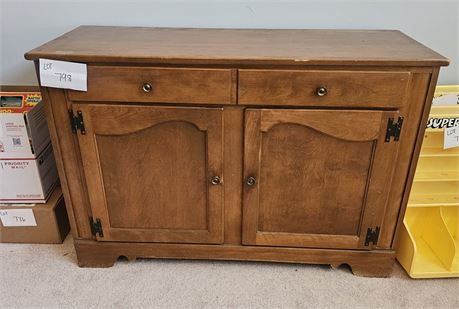 Vintage Ethan Allen "Baumritter" Maple Buffet / China Cabinet with Raised Panel