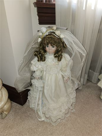 Doll House 285/1000 Porcelain Bride Doll – 18"H