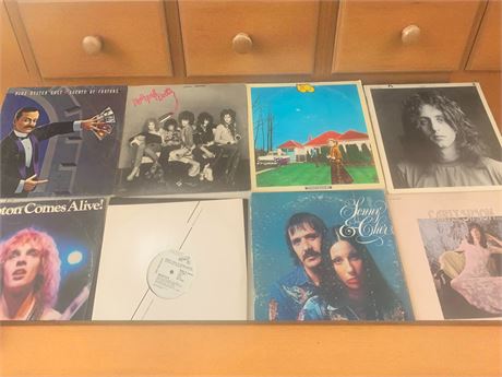 Record Album Lot - Blue Oyster Cult, Lee Michaels, Carly Simon, Peter Framtom
