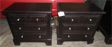 2 Nightstands