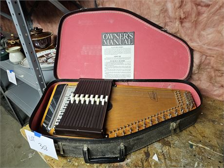 Auto Harp By Oscar Schmidt Type B 15EBH Late 60's Early 70's