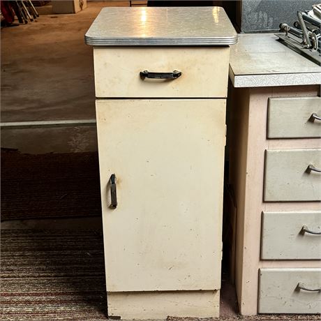 Retro Formica Top Kitchen Storage Cabinet - 18.75"L x 35.75"T x 19.75"D