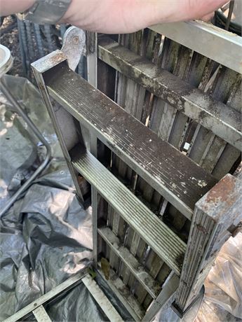 Werner Metal Folding Platform