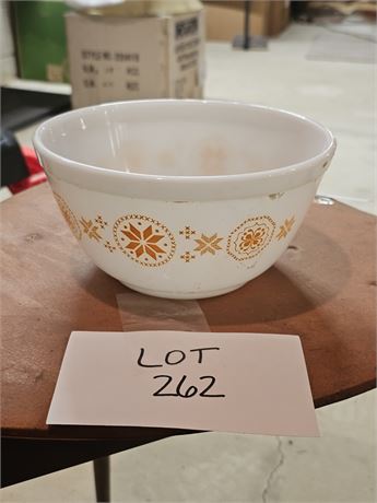 Vintage Pyrex "Town & Country" 1/2 Qt Bowl