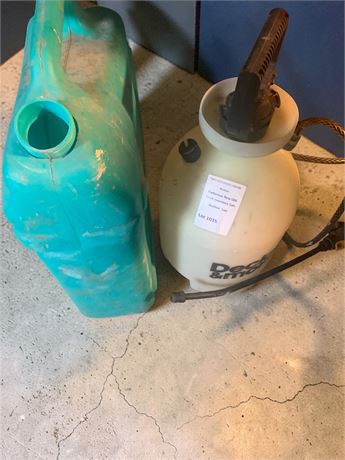Smith Deck & Home 2-Gallon Universal Sprayer