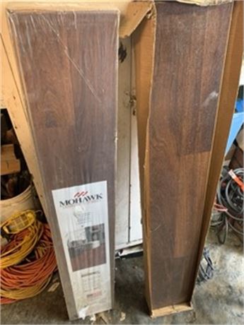 Wood Flooring Lot