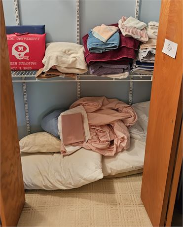 Closet Cleanout: Mixed Towels, Wash Cloths, King Size Sheets & More