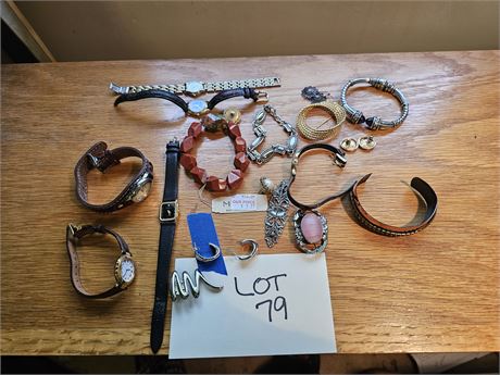 Mixed Costume Jewelry Lot: Watches / Brooches / Bracelets & More