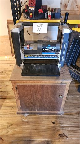 Delta Model 22-560 Planer