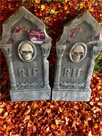 Styrofoam Tombstones/Gravestones R.I.P. 1840- 1900 With Light Up Skulls