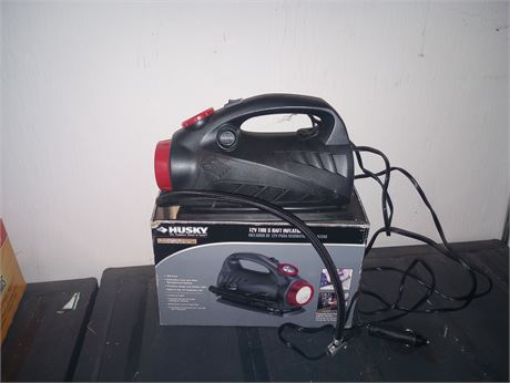 Husky 12V Tire & Raft Inflater