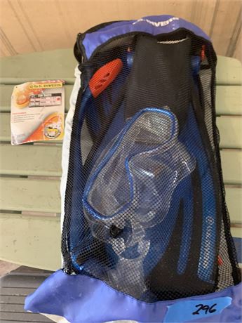 U.S. DIvers Scuba Set Including Carrying Bag