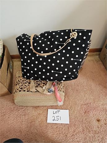 Ladies Mixed Handbags & Purses- Maker, Style & Color Vary