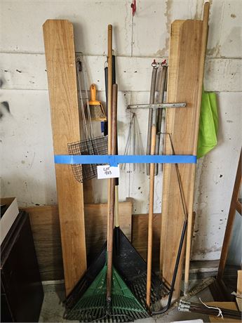 Mixed Outdoor Lot: Rakes/Project Wood & More