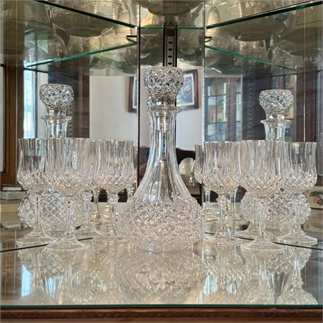 Longchamp by Cristal D'Arques Decanter & 4 Stemmed Glasses Set