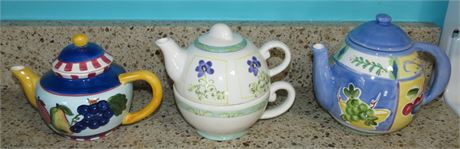 3 Ceramic Tea Pots
