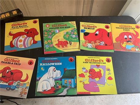 Set Of 7 Children's Books Clifford The Big Red Dog Easter Halloween Family