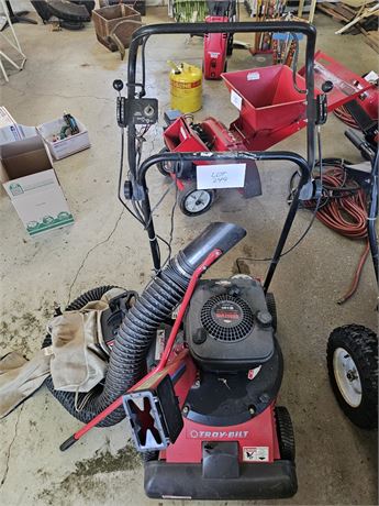 Troy-Bilt 5HP Shredder Leaf Vac